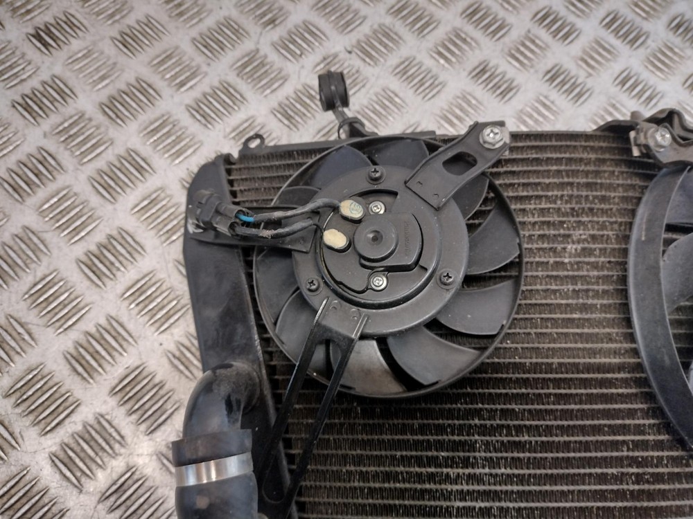 2012 HONDA CBR 1000 RR -C FIREBLADE Radiator