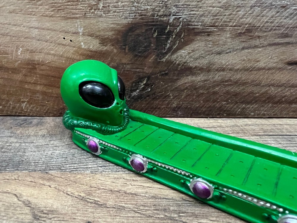 Alien Resin Incense Burner 10" x 2"