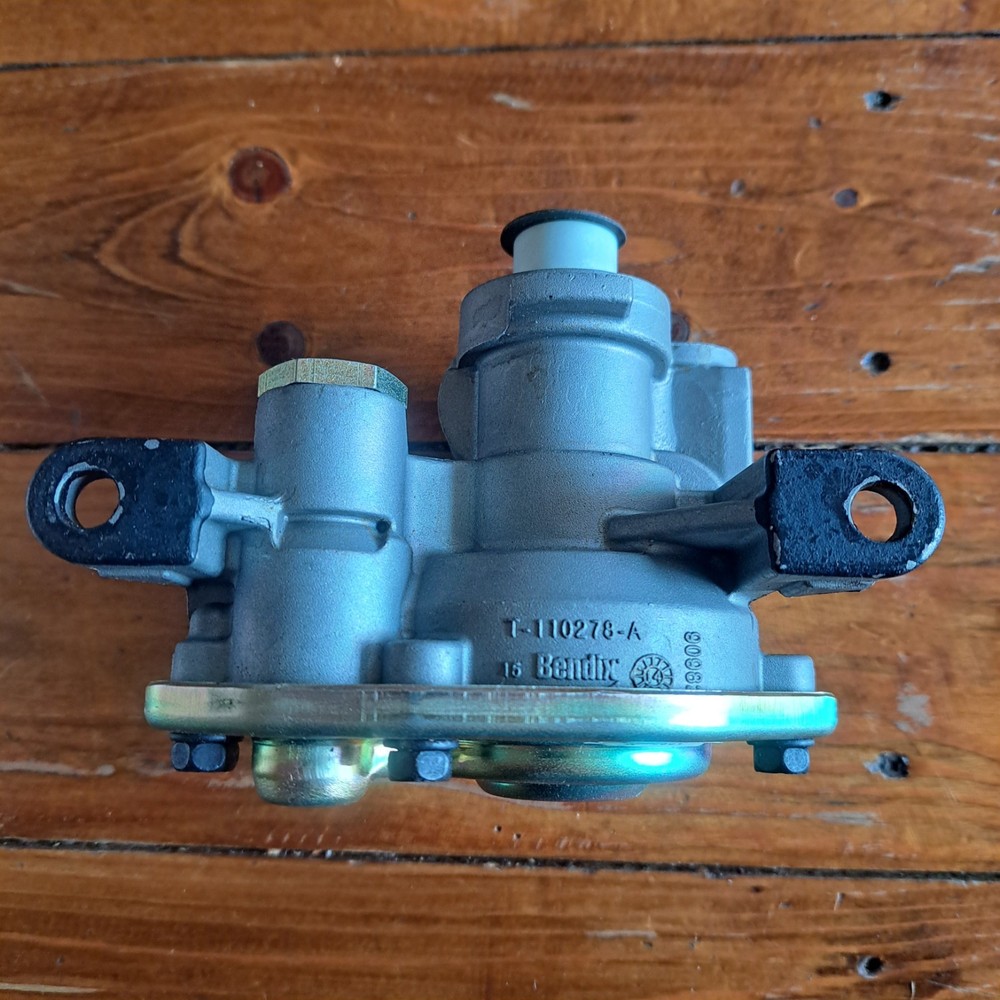 Bendix Pneumatic Brake Valve p/n 286364N