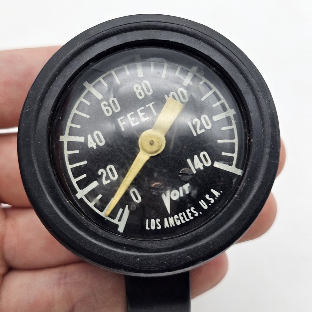 VNTAGE VOIT WRIST DEPTH METER GAUGE SCUBA DIVING LA CALIFORINIA - UNTESTED