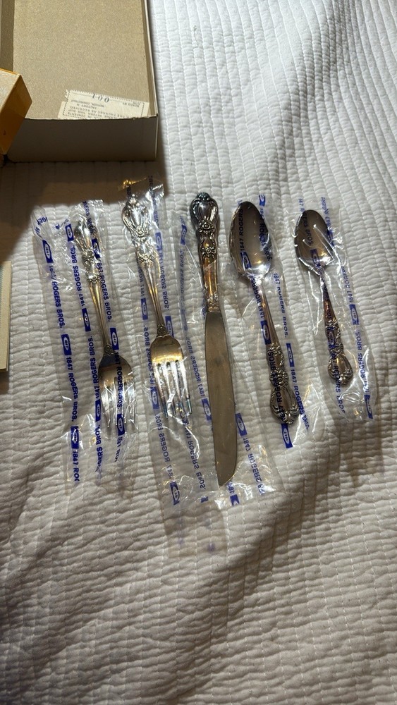1847 Roger’s Bros 5 Pieces Place Serving = 4 Sets