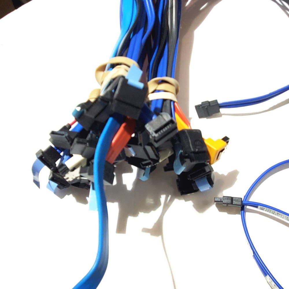 SATA Data Cables for Internal PC HDD (Lot of 36) Mixed Sizes - Right Angle
