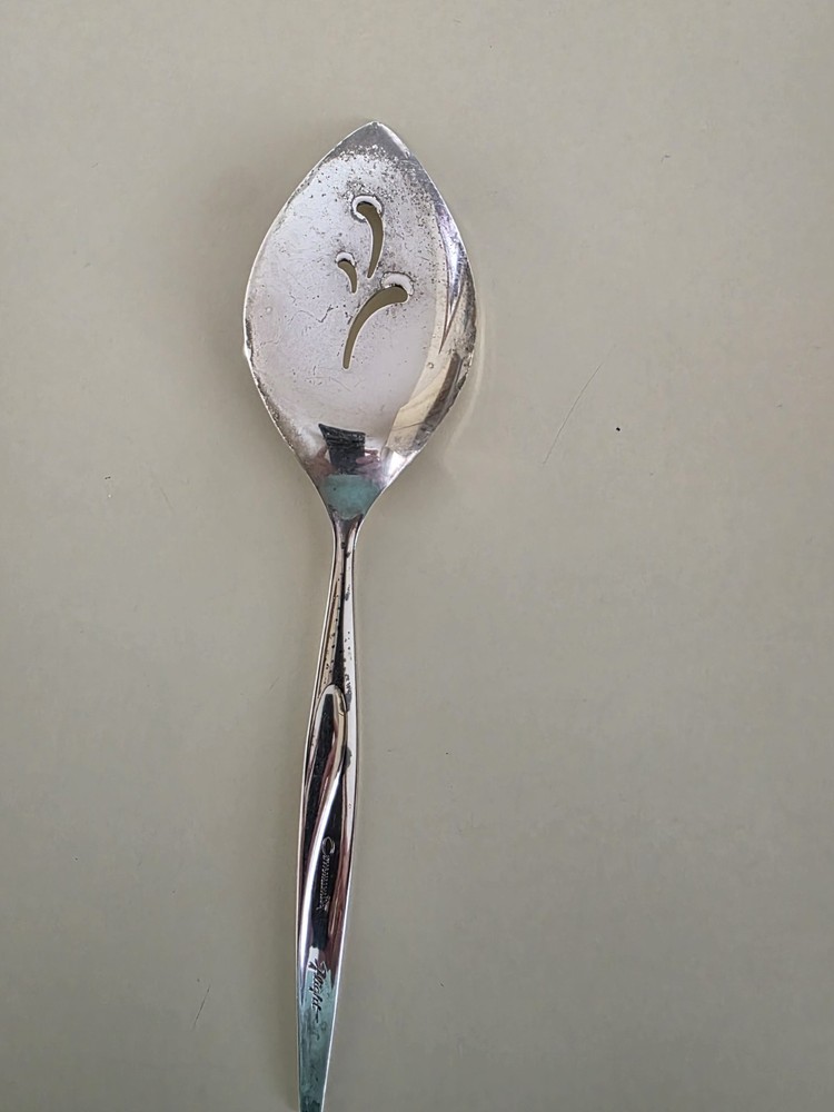 Oneida Community Flight Silverplate Pierced Pie Server 8 5/8in flatware