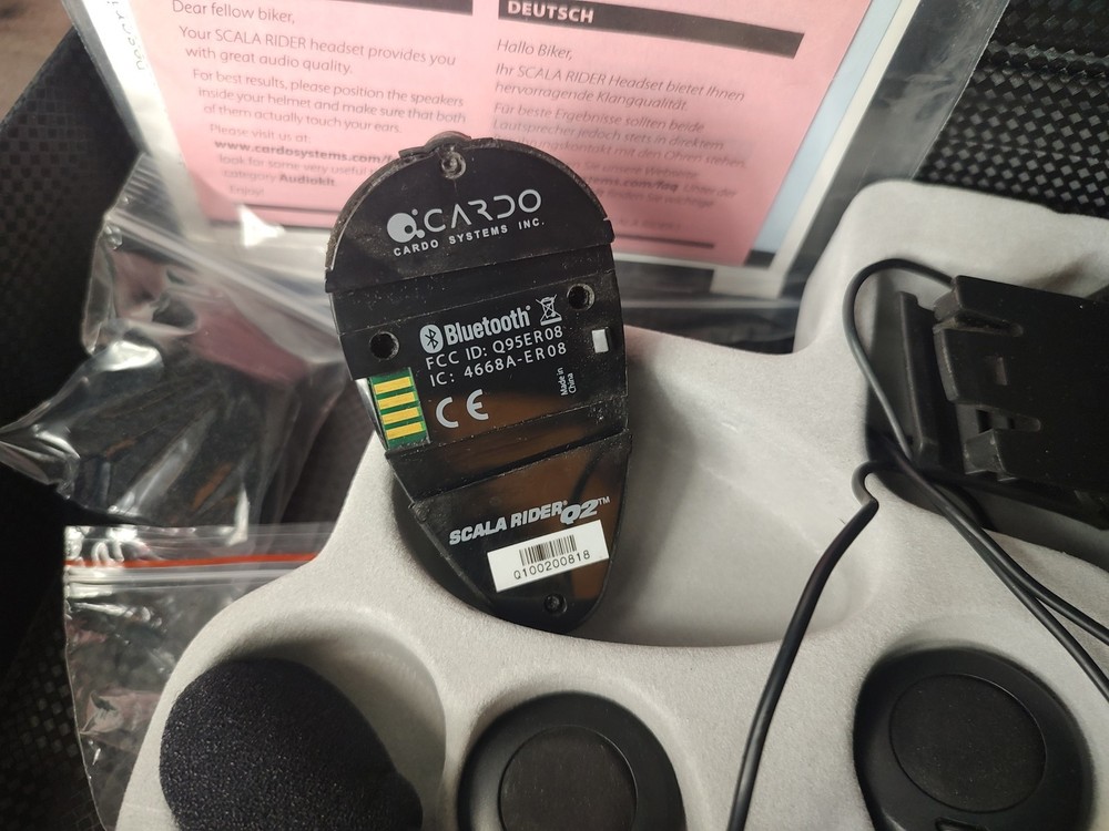 Cardo Scala Rider Q2 Bluetooth Radio Intercom Motorcycle Headset Untested