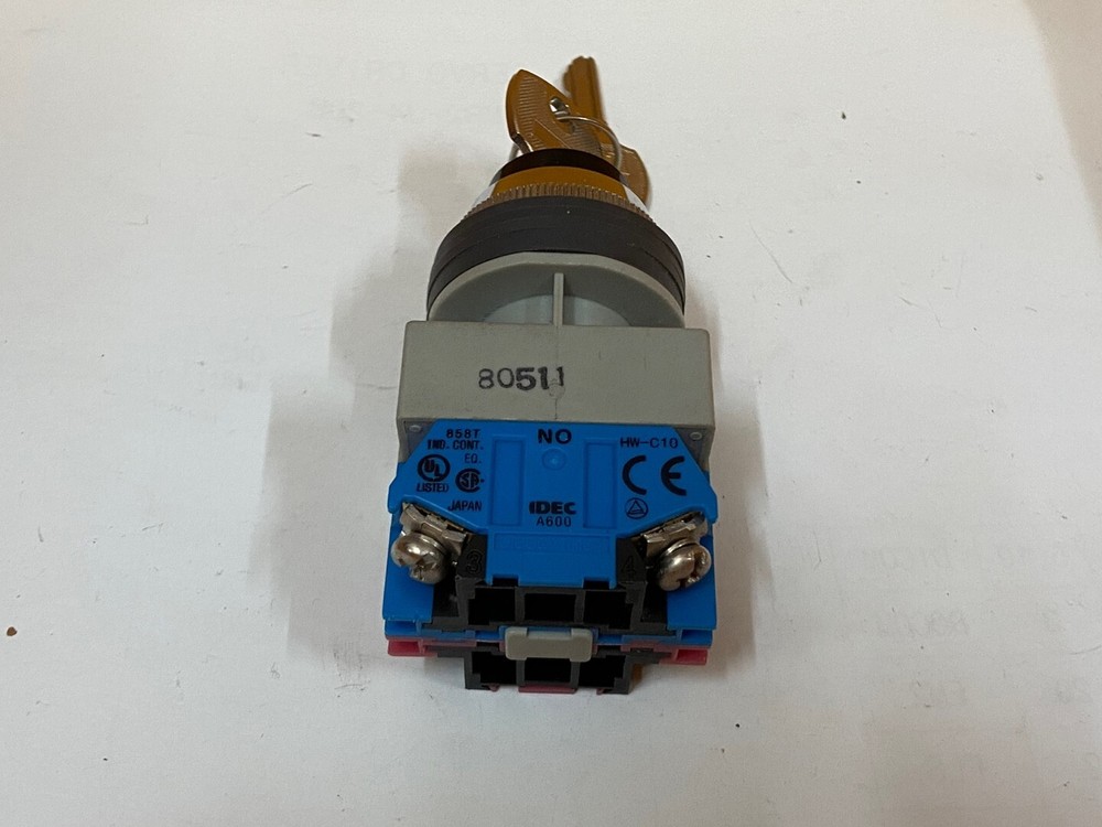 idec ASS0201 Key Selector Switch / HA-C10 Selector Switch