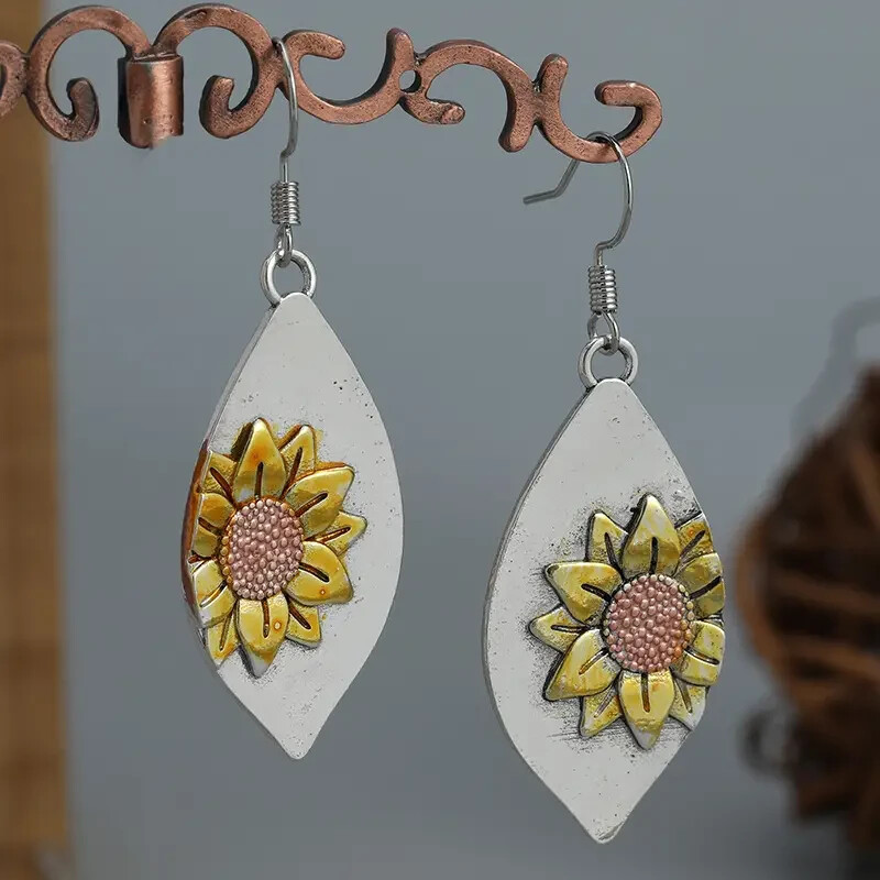 Leaf Shape Exquisite Sunflower Pattern Dangle Earrings Bohemian Ethnic Style