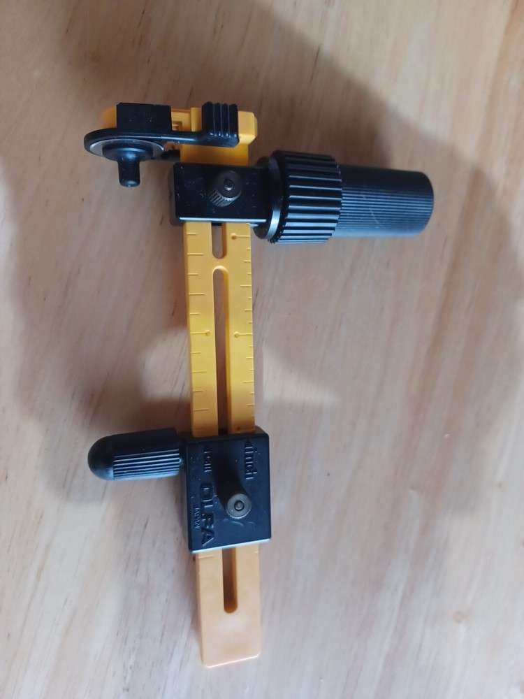Olfa 4" Compass Circle Cutter