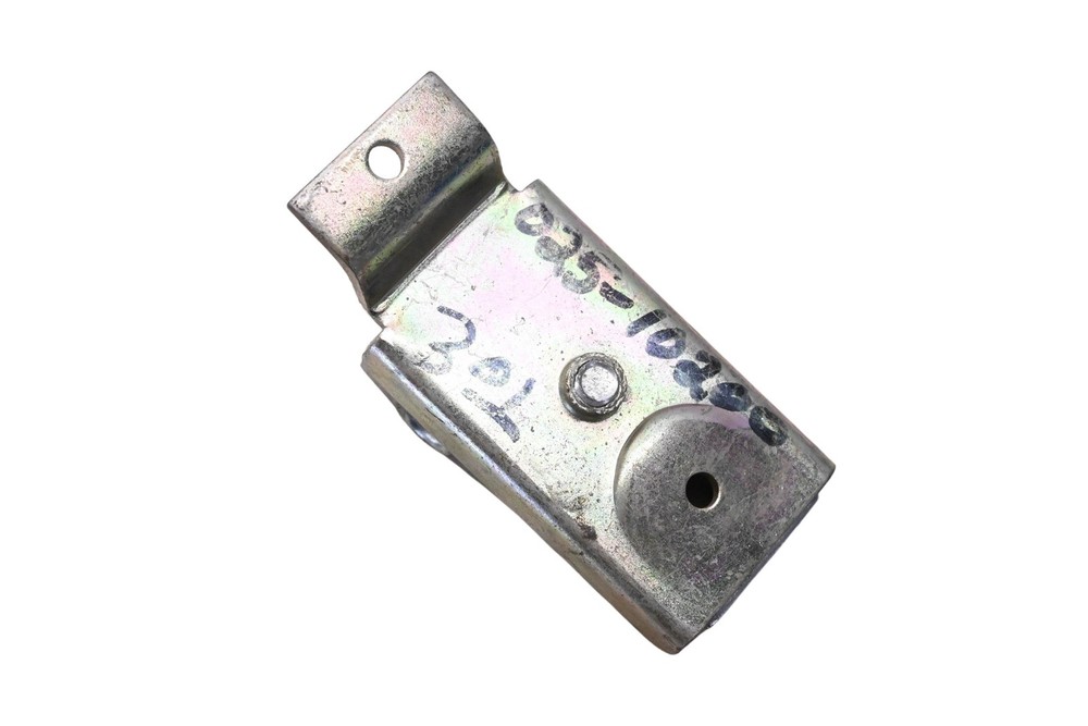 Fleet Engineers 025-10200 Sliding Door Roller Bracket NOS