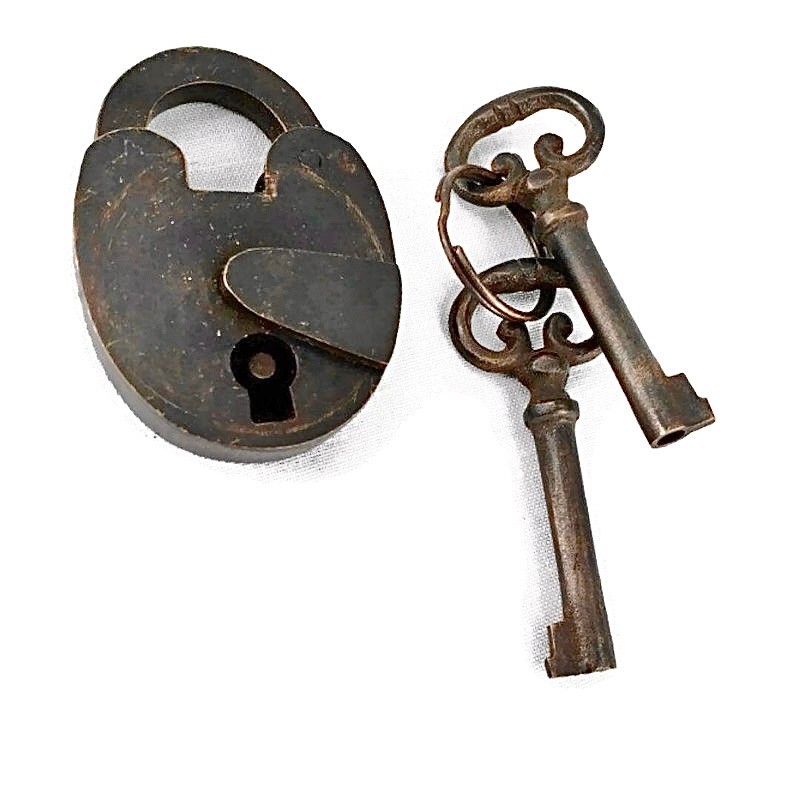 aged 2.3/4" old style aged Padlock solid heavy brass 2 keys heavy lock 7cm