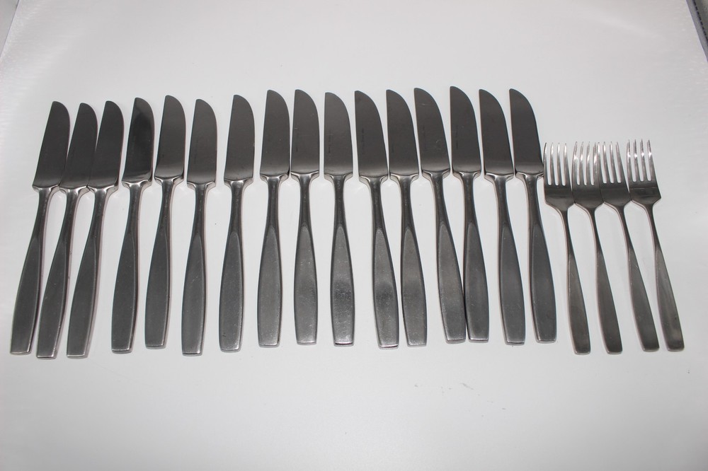 20 PCS TOWLE STARLING PATTERN STAINLESS STEEL FLATWARE