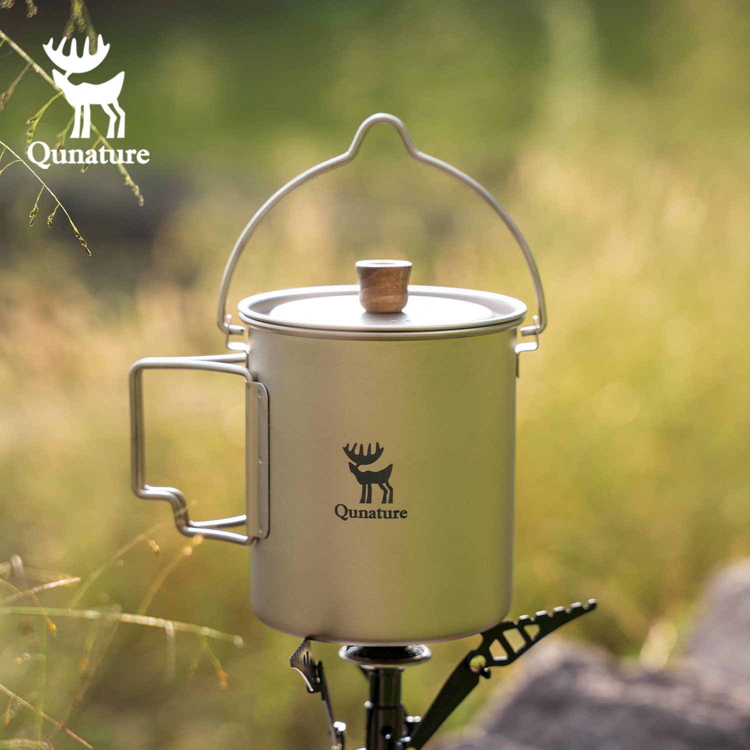 Qunature Titanium Mugs 750ml Camping Pot with Lid Foldable Handle Ultralight Cup