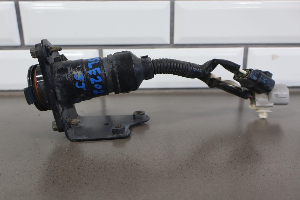 2005 Lexus GX470 Trailer Brake Control Module W/Rear Plug & Harness