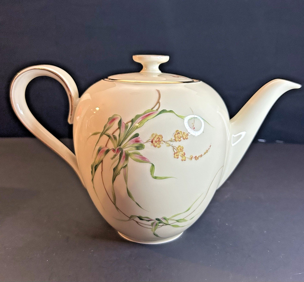 Heinrich Drazene Coffee Pot with Lid - Pattern For US Airforce
