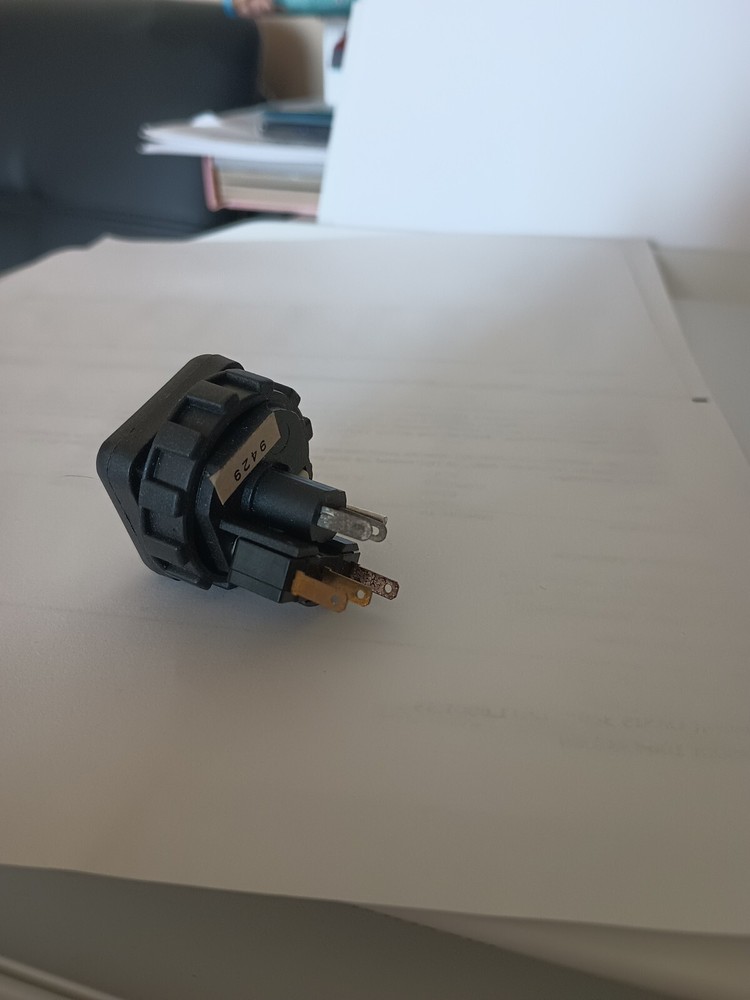 IGT Slot Machine Original Replacement Button “Max Bet” Small Button