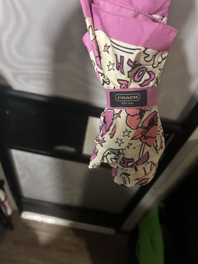 Coach Compact Folding Women's Umbrella Pink Beige Floral Pattern Button Accent