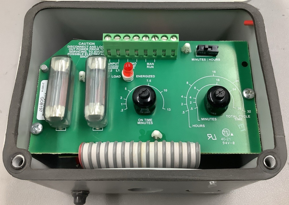 Graco 562872 115/230VAC 50/60Hz Solid State Timer (B641)