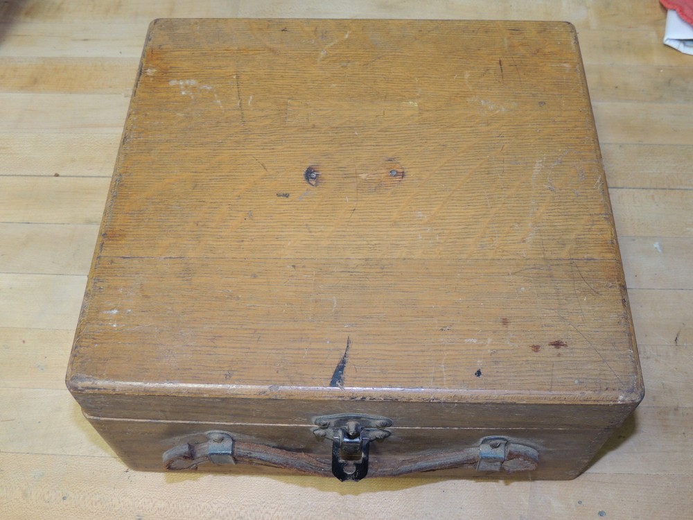 Superior Instruments PB-210 Voltmeter Multimeter in Wood Box