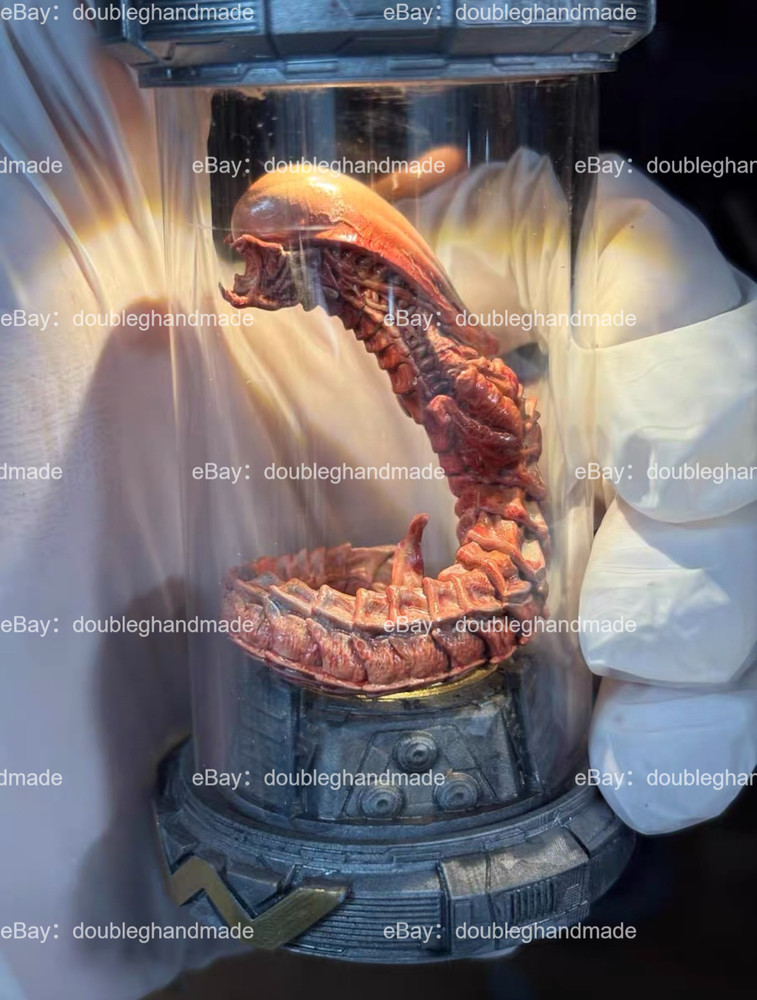 Alien Earth Set Specimen Model Display, Resin Material, Custom Made