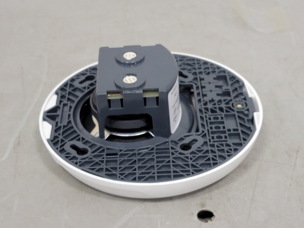 SURPLUS NEW System Sensor SPCWLA 25/70VRMS Round White Ceiling Mount Speaker
