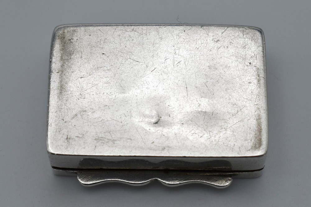 Antique Solid Silver Snuff Box Pill Pot 1920 Robert Chandler