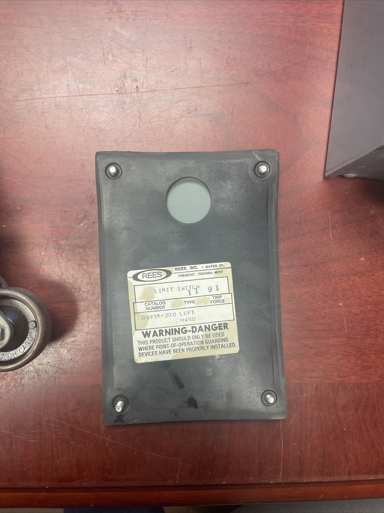 Rees, Inc Limit Switch 04939-200 Left Hand