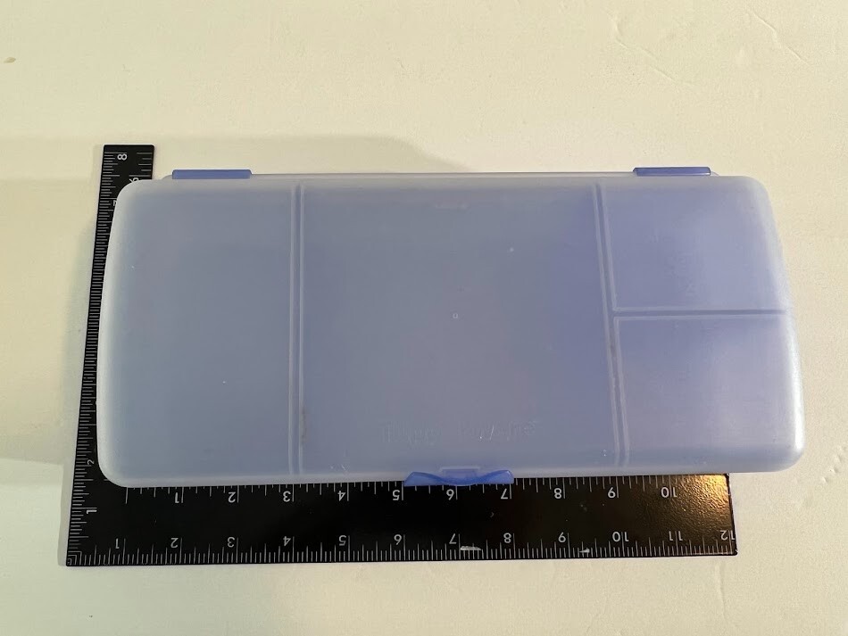 TUPPERWARE Blue Lunch’N Things Container 4 Compartments