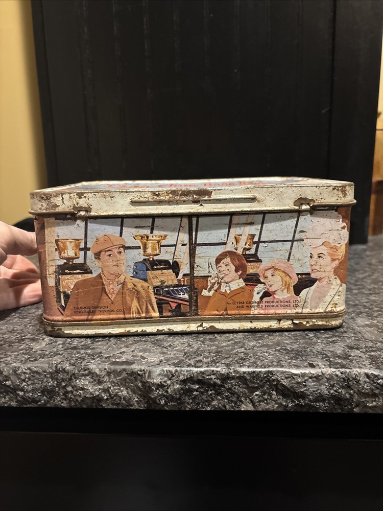 Chitty Chitty Bang Bang Metal Lunchbox