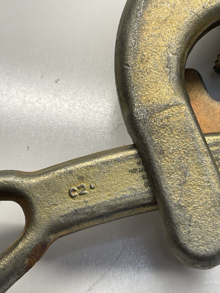 (2) NICE - KLEIN TOOLS Haven Cable Pulling Grip 5000Lbs .125 -. 50 in 1604-20L