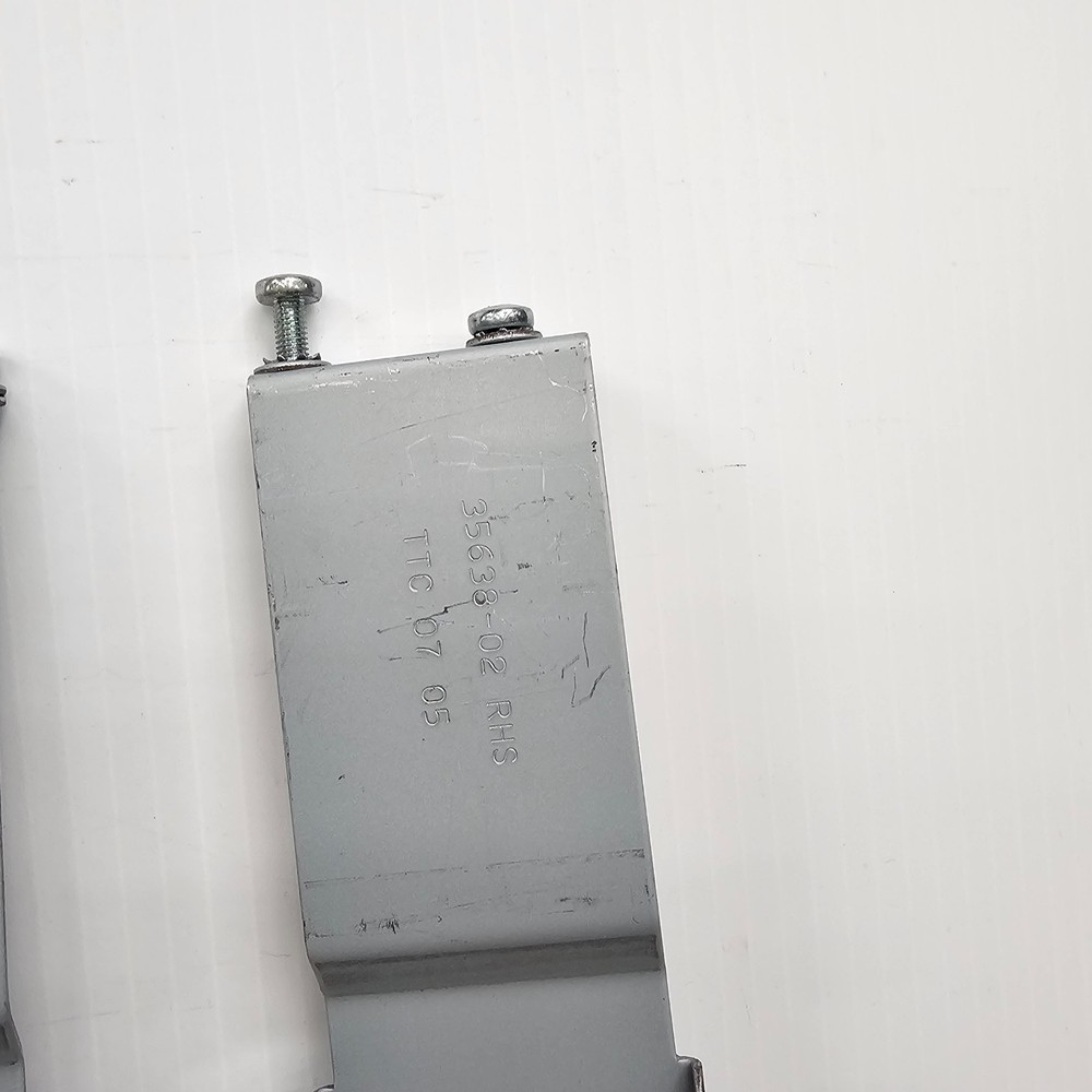 Dell Rack Mount 4 post Shelf Rail 35636 35637 (used)