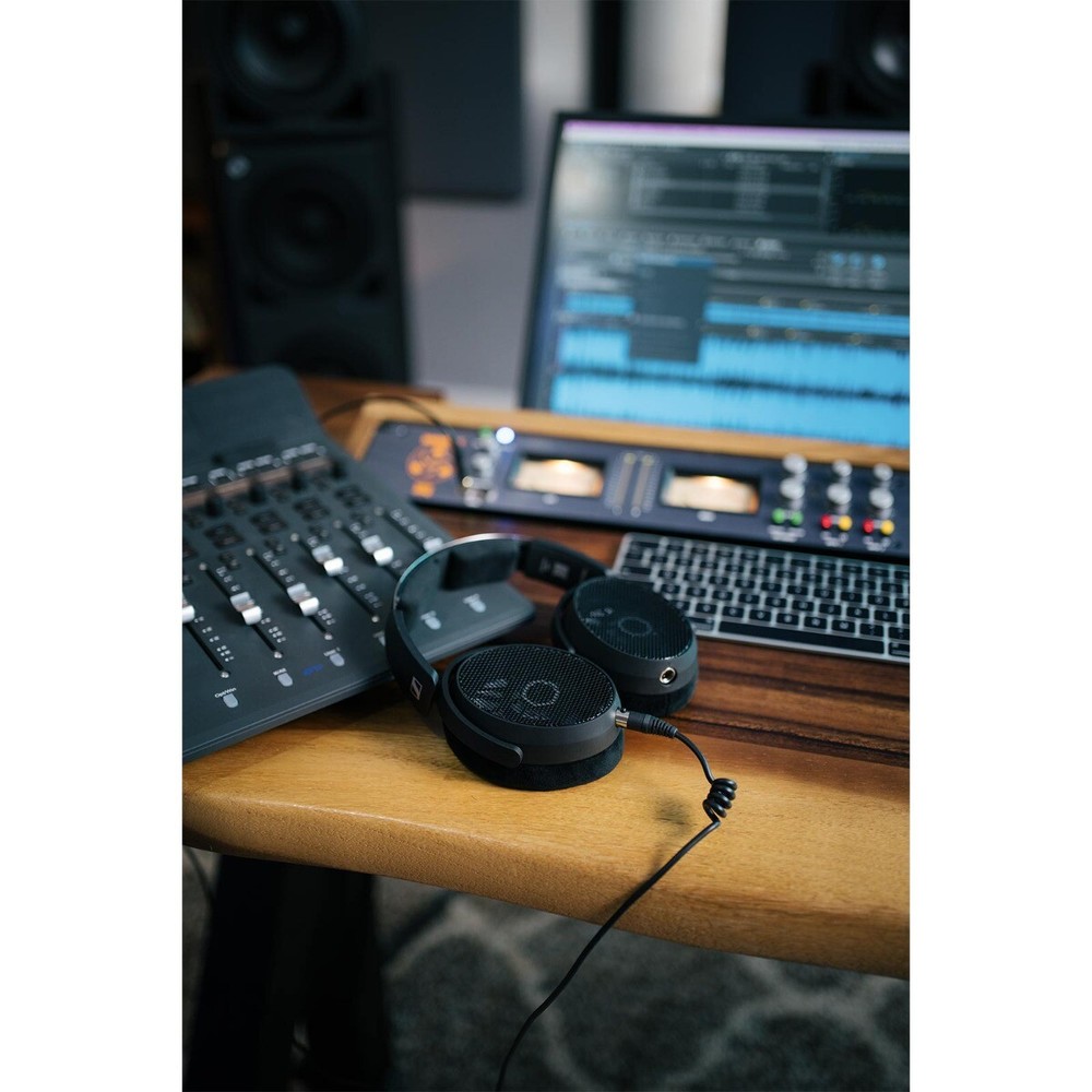 Sennheiser HD 490 PRO Plus Professional Reference Studio Headphones w Case