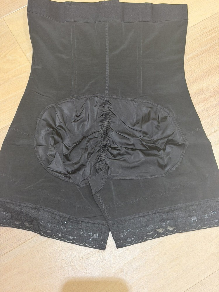 Magic Shaper Tight Size XL NWT