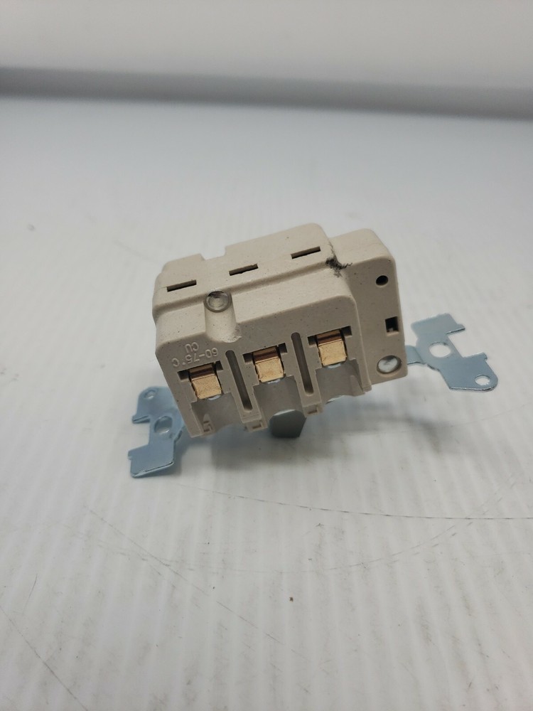 SIEMENS MMSK02 Manual Switch 3 Pole Toggle