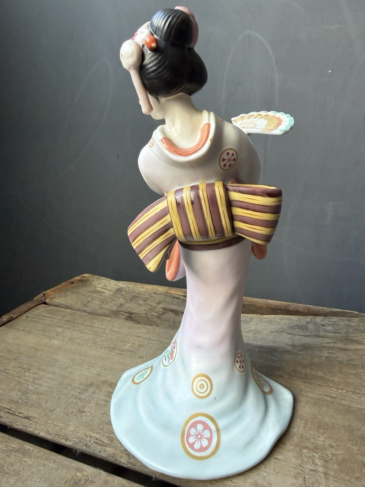 VTG Japanese Porcelain Figure Yoshimatsu Kasai Maiden of the Fluttering Fan
