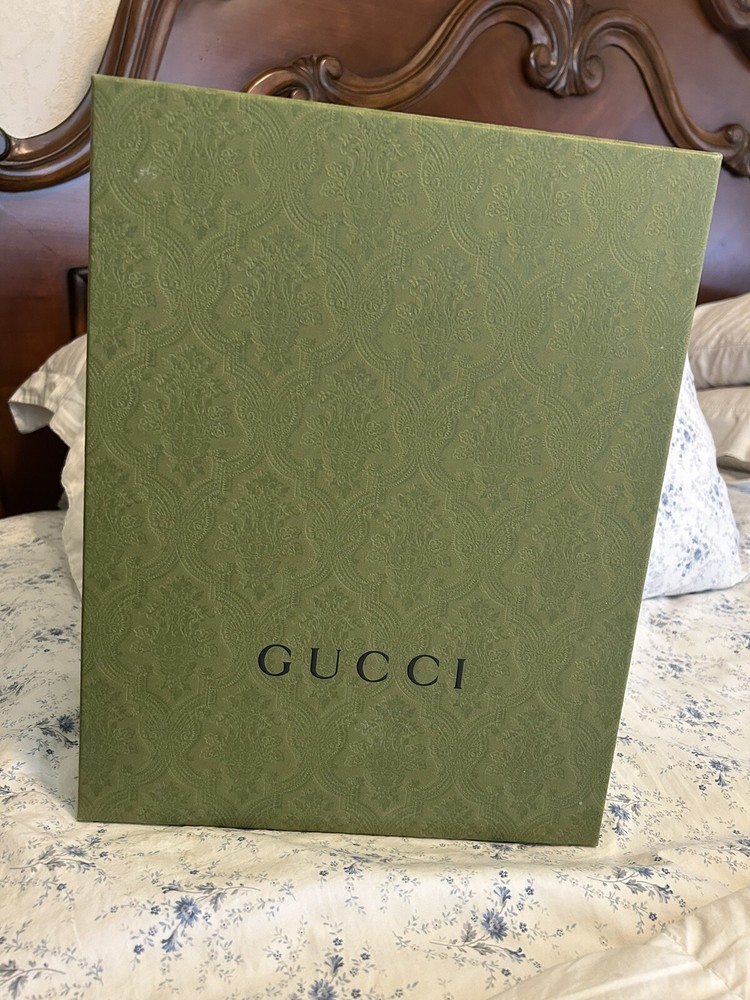 DIOR Empty Green Textured Gift Box