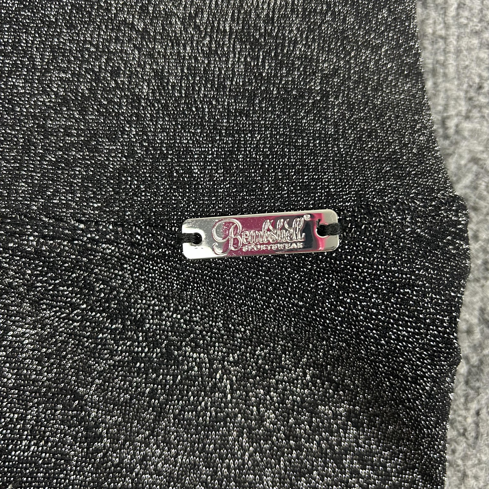 Bombshell Sportswear Leggings XS/S Shimmer Scrunch Black White Lot 2 Bundle