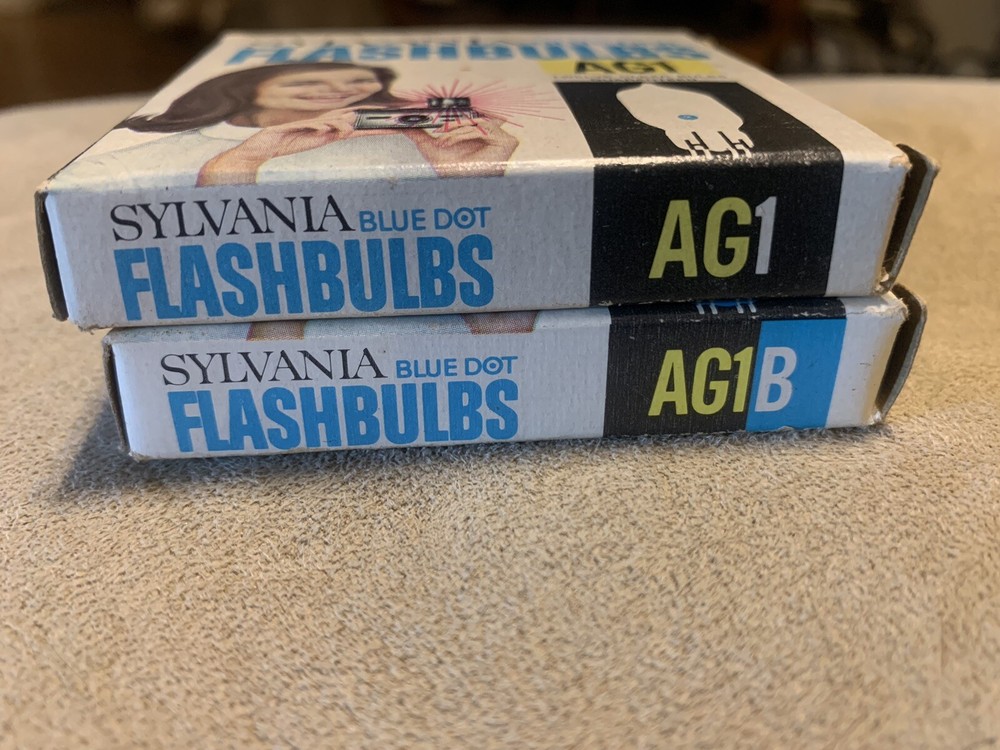 2 VTG PARTIAL PACKAGES OF SYLVANIA FLASHBULBS