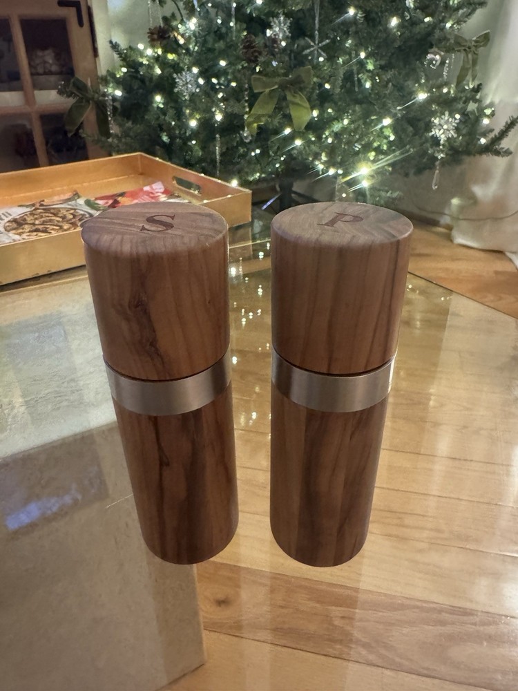 Berard Olive Wood Salt & Pepper Mill Grinders  6.5" 