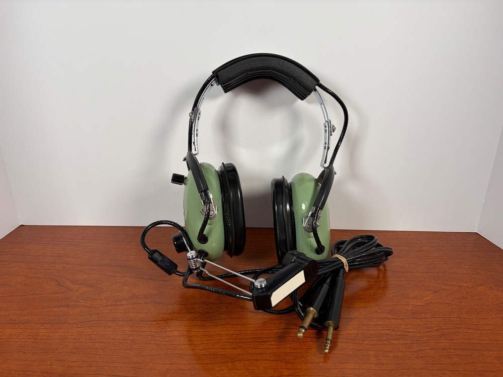 David Clark H10-30 Aviation Headset Dual Plug With Microphone Untested