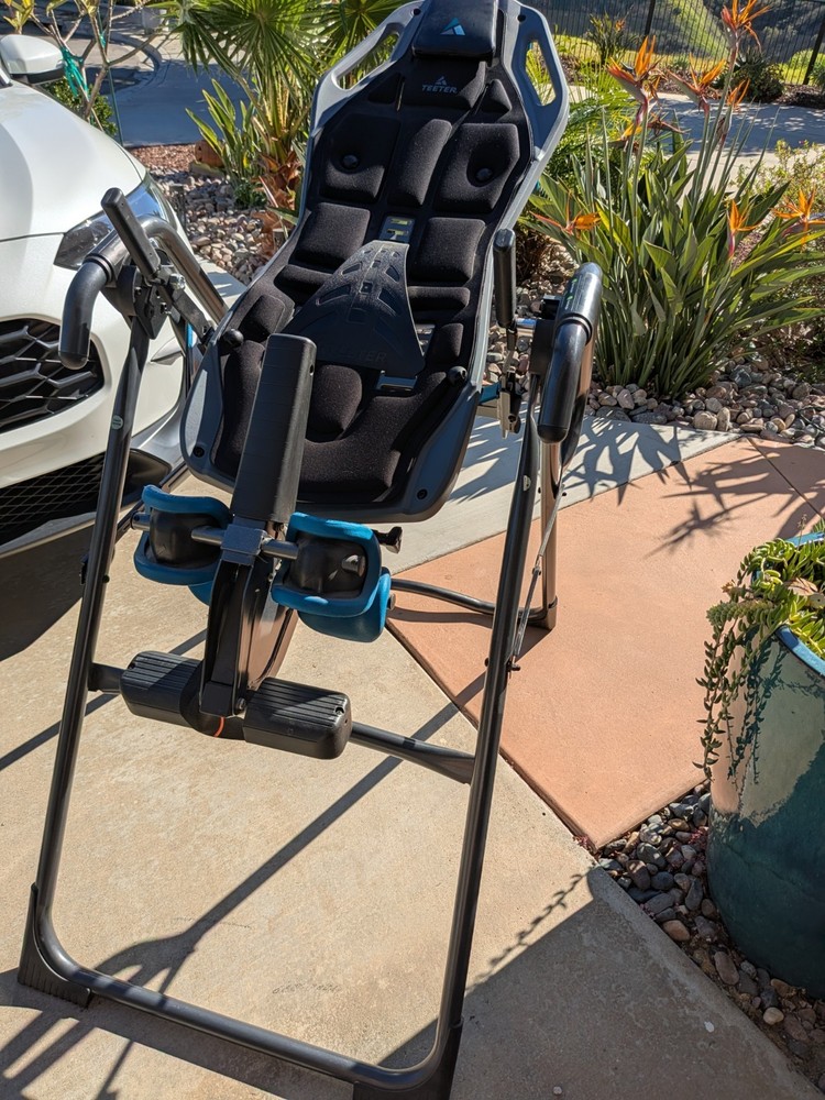 Teeter EP-560 Inversion Table - Blue