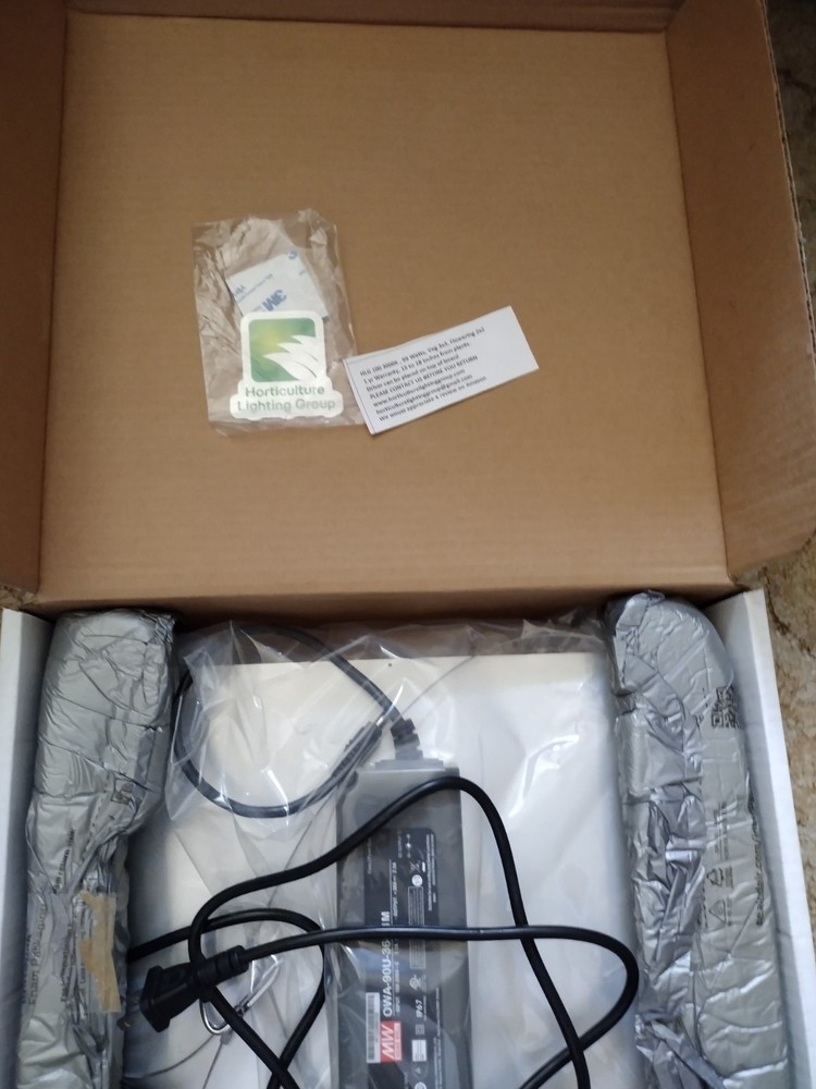HLG 100 V2 LED Horticulture Lighting by Quantum Boards