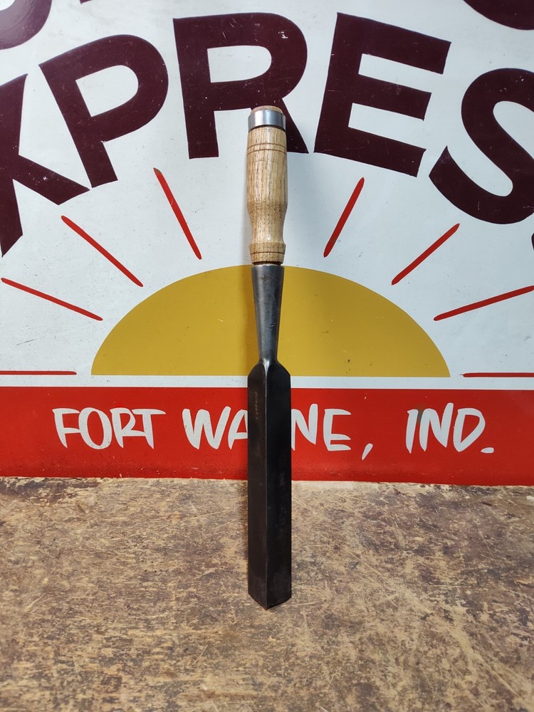 Early Lakeside  1" Socket Corner Chisel  Timber Frame Shipwright Timberframe