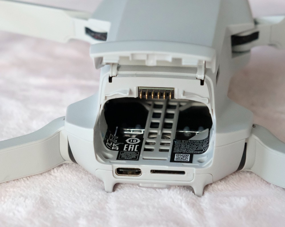 DJI Mini 2 Drone MT2PD