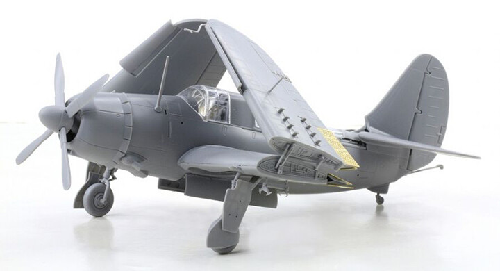 Dragon #5103 1/72 SB2C-4 Helldiver