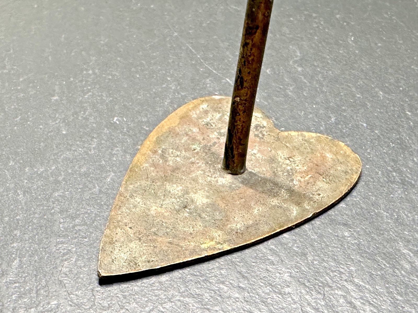 ANTIQUE 2" METAL HEART CLAVOS DECORATIVE NAIL - SWAN ROSE SHAMROCK THISTLE H367