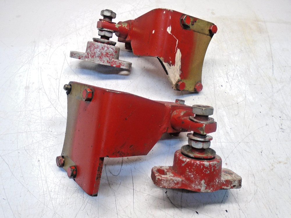 X2 Volvo Penta V8 Engine Mounts 841355 841580 - Pair