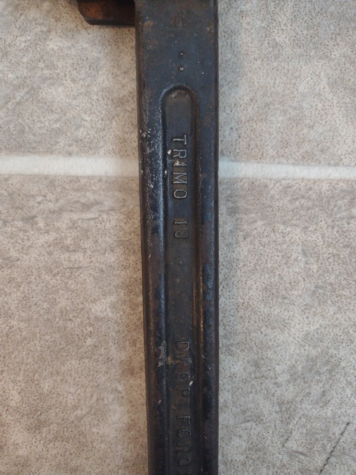 ANTIQUE ORIGINAL Trimont TRIMO-TRADE MARK 18" PIPE WRENCH