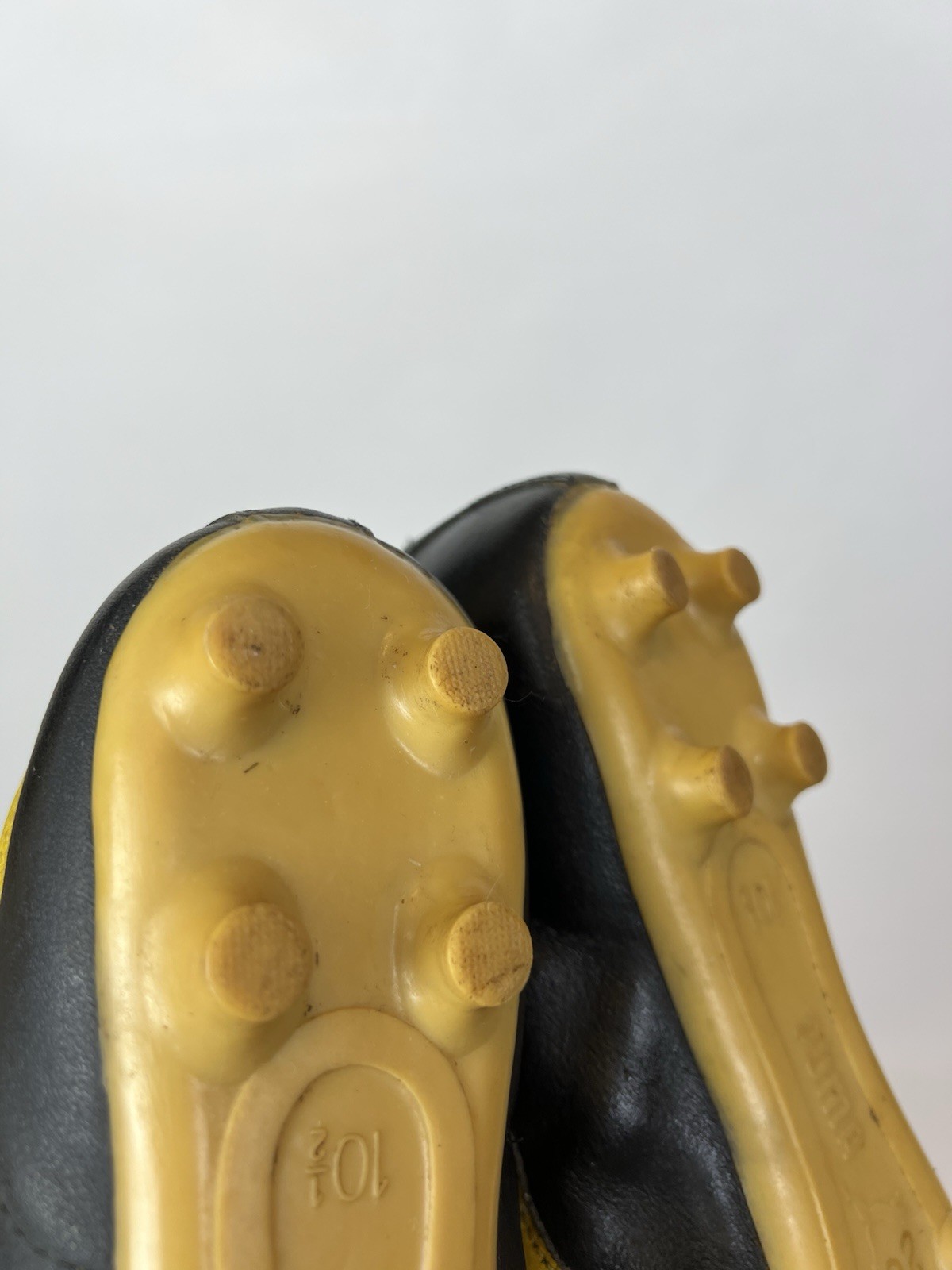 Vintage PUMA BORUSSIA Soccer Futbol Cleats Black Yellow