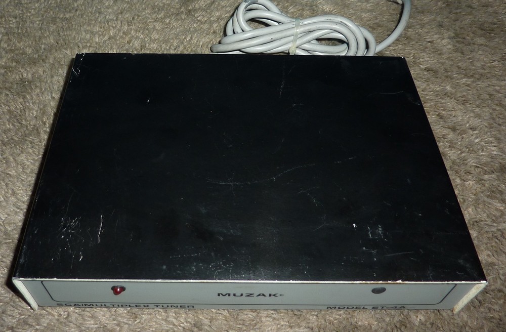 Muzak Model ST-4A SCA/Multiplex Tuner