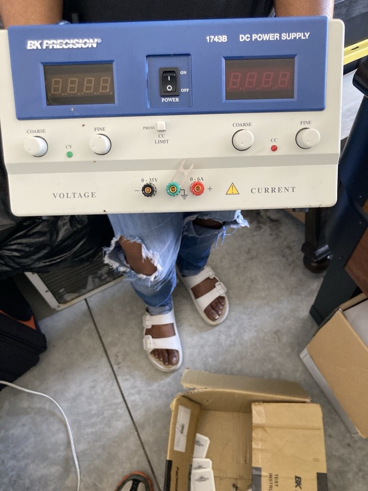 High Voltage Reader