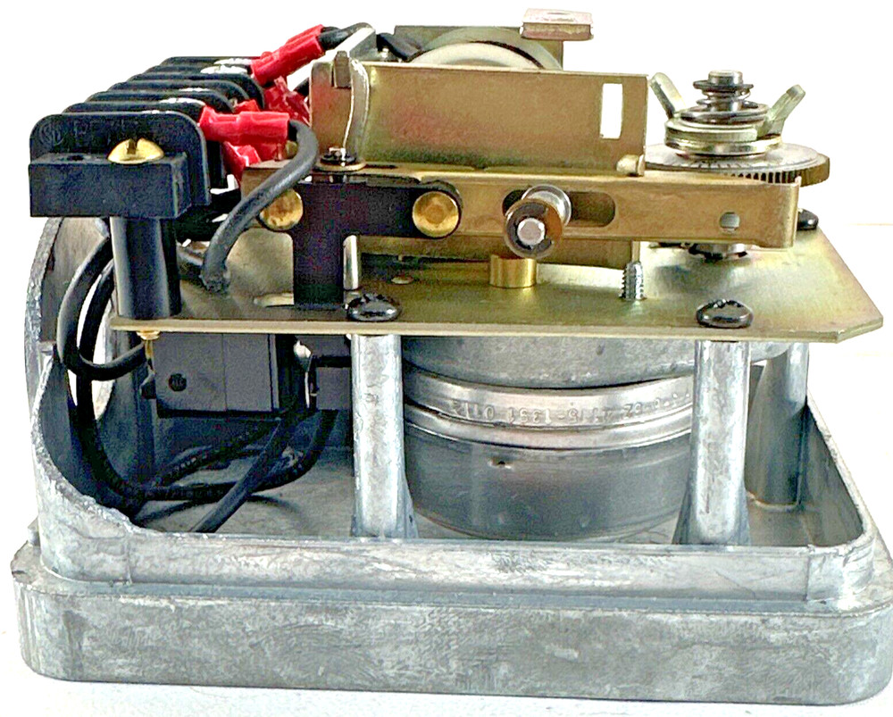 Eagle Signal, HD32A621, 55 Second Reset Timer, Industrial Timer, new (E8)